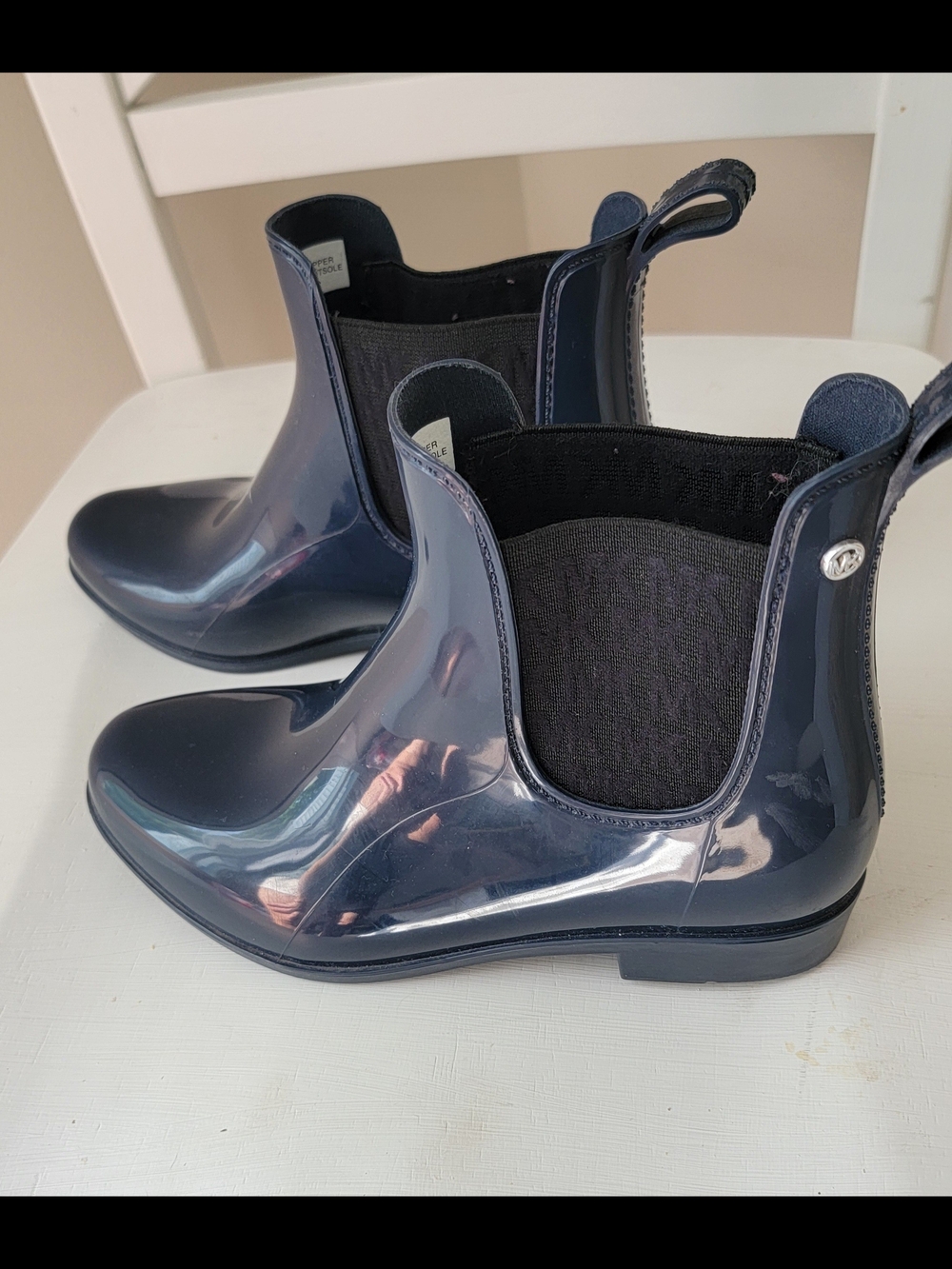 Navy Glossy Michael Kors Size 6 Rain Boots